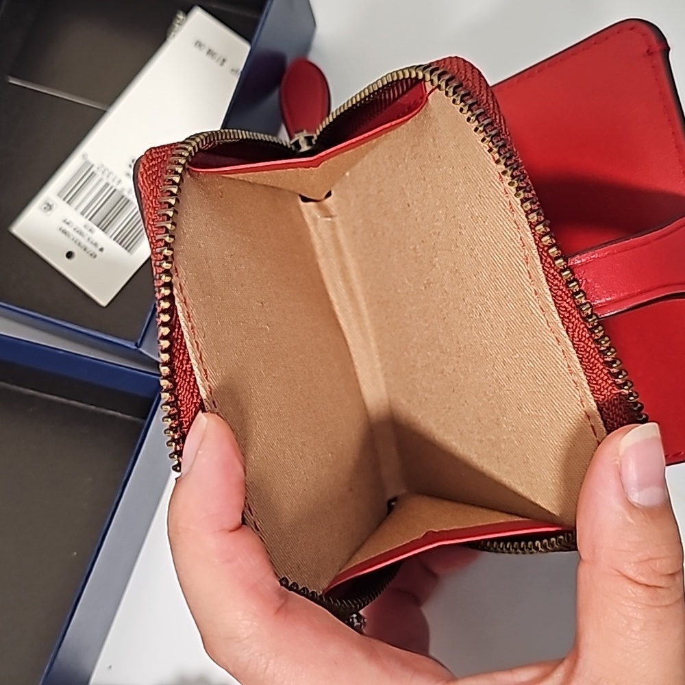 Wallet - Picture 5 of 5
